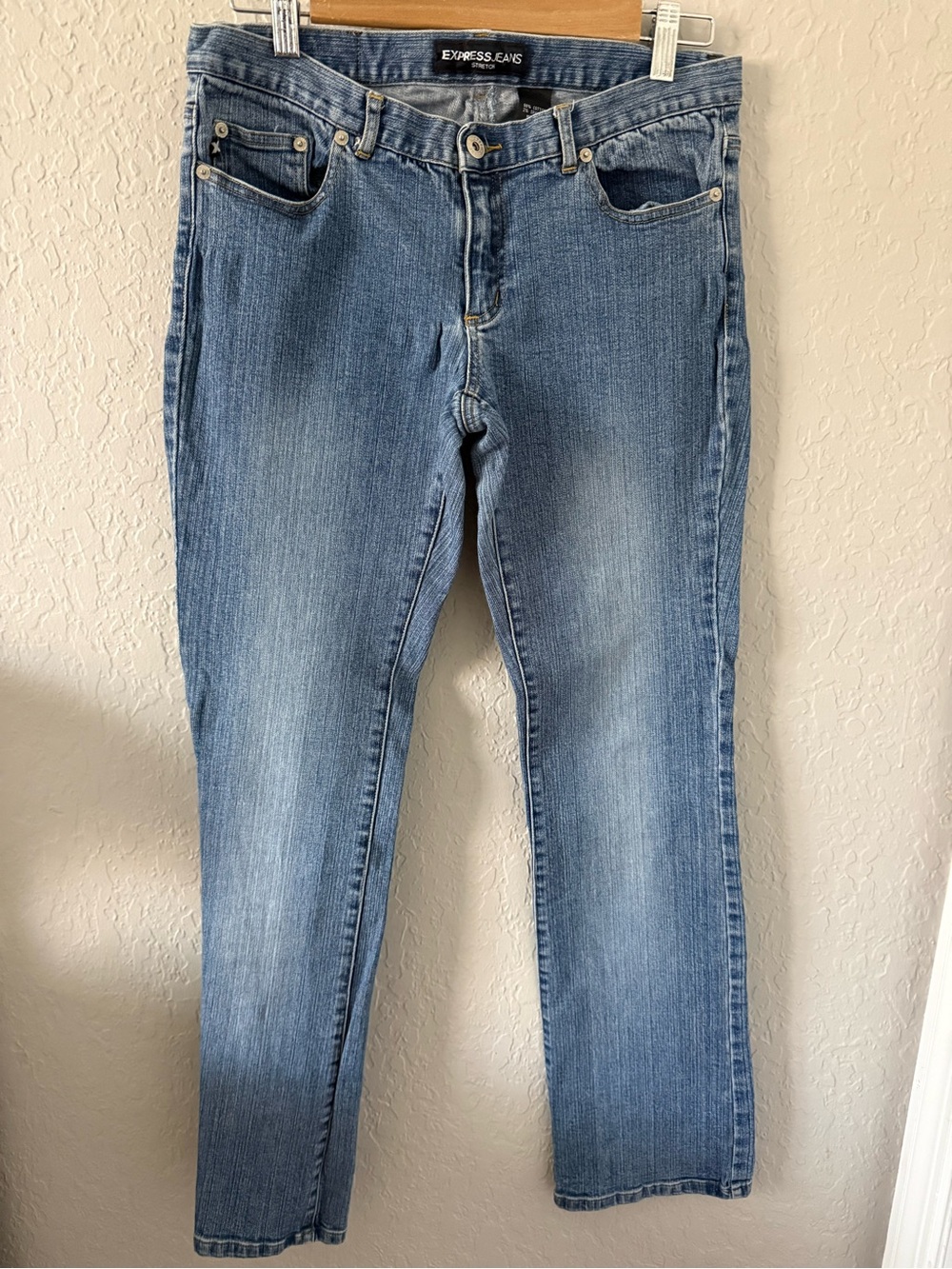 Express Women's Skinny Jeans in Light Blue Wash Stretch Low cut